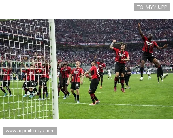 分析AC米兰小罗在欧洲冠军联赛中的精彩表现与荣誉 分析AC米兰小罗在欧洲冠军联赛中的精彩表现与荣誉